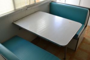 The dinette is so adorable!