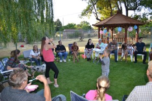 These contestants really "sucked."  Hahahaha!